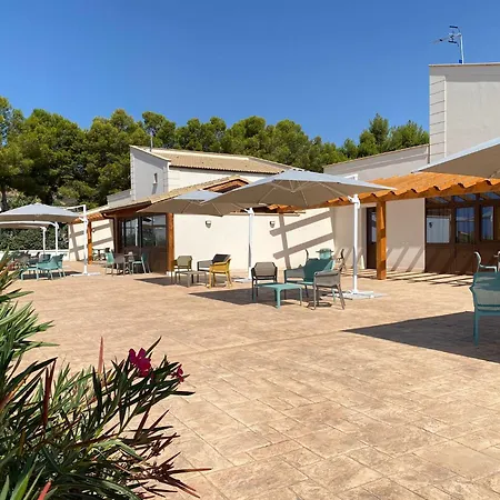 Aparthotel Giotera Village 3*