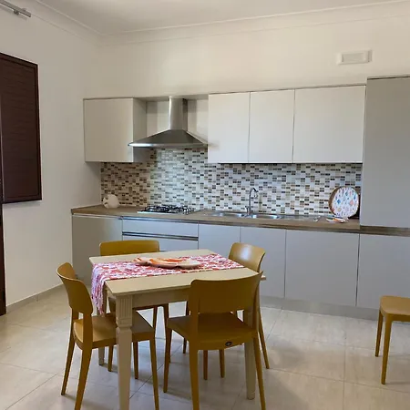 Aparthotel Giotera Village 3*