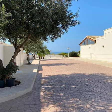 Giotera Village *